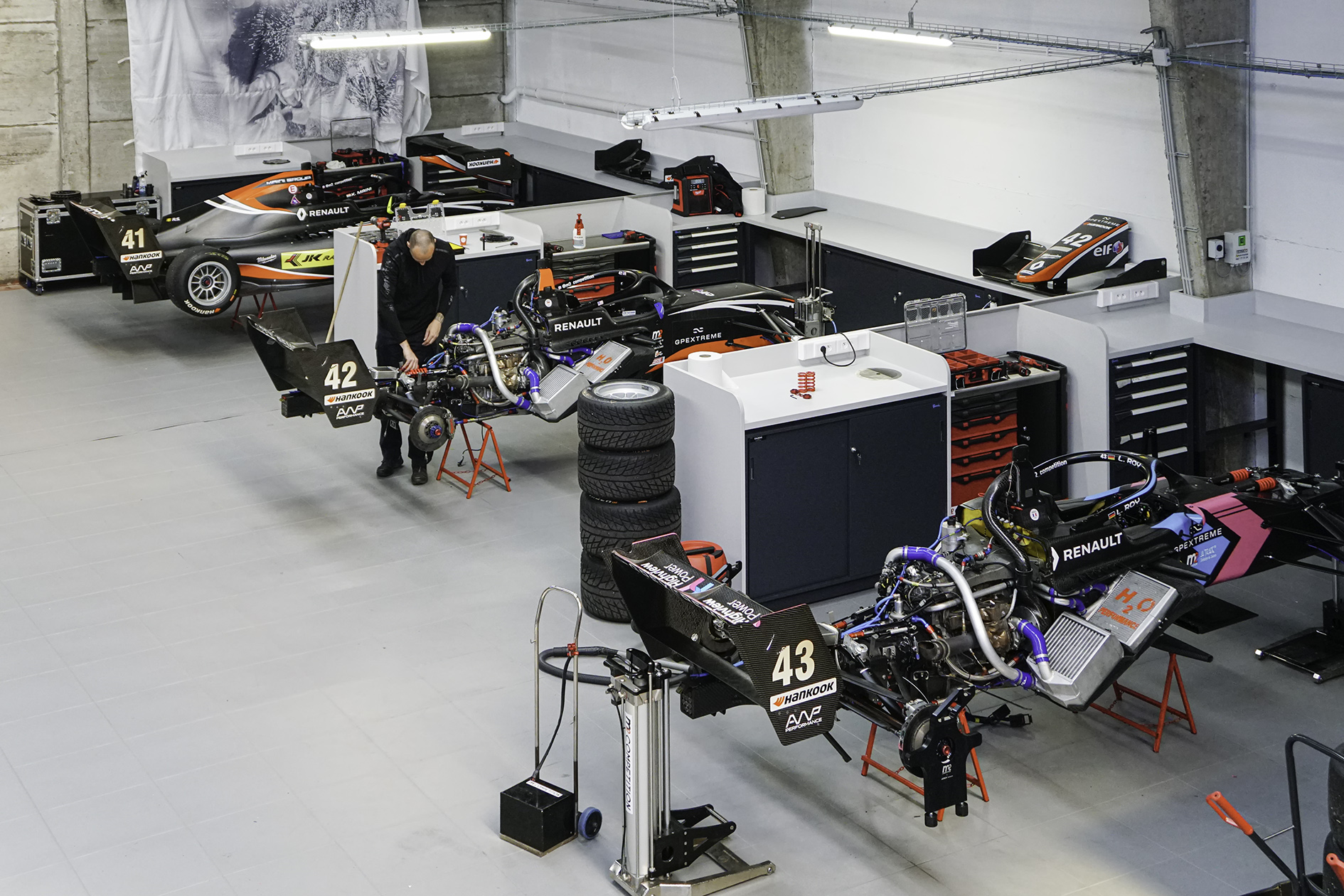 M2 Motorsport Workshop