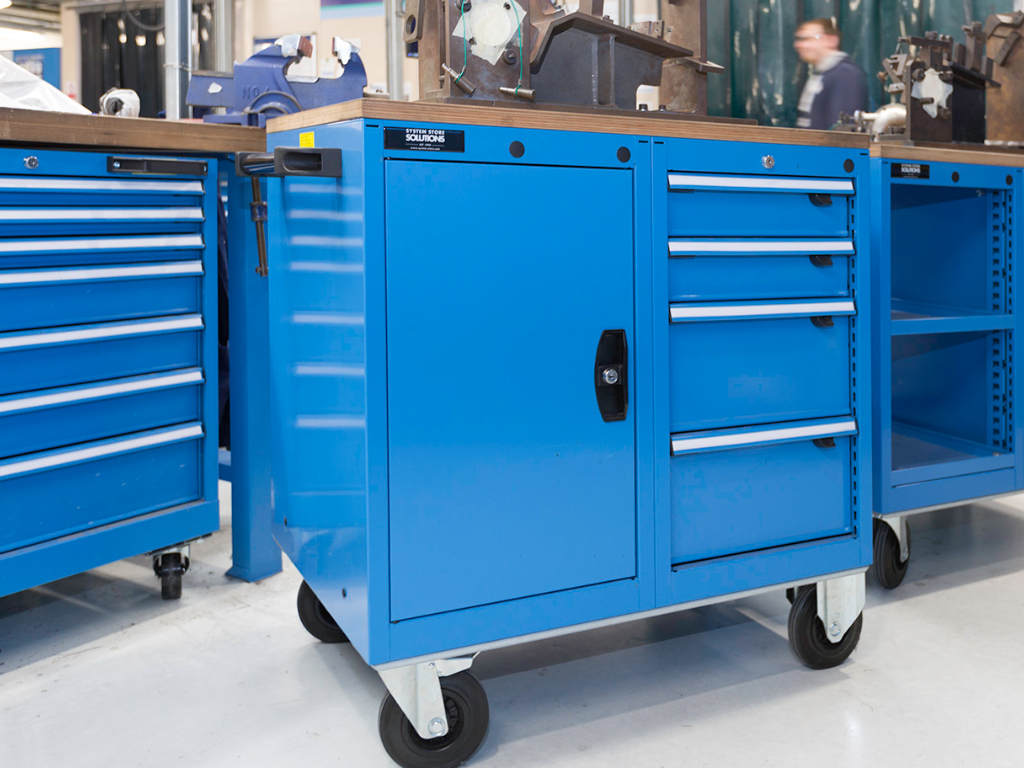 Case Study Grid Rolls Royce Workshop Storage