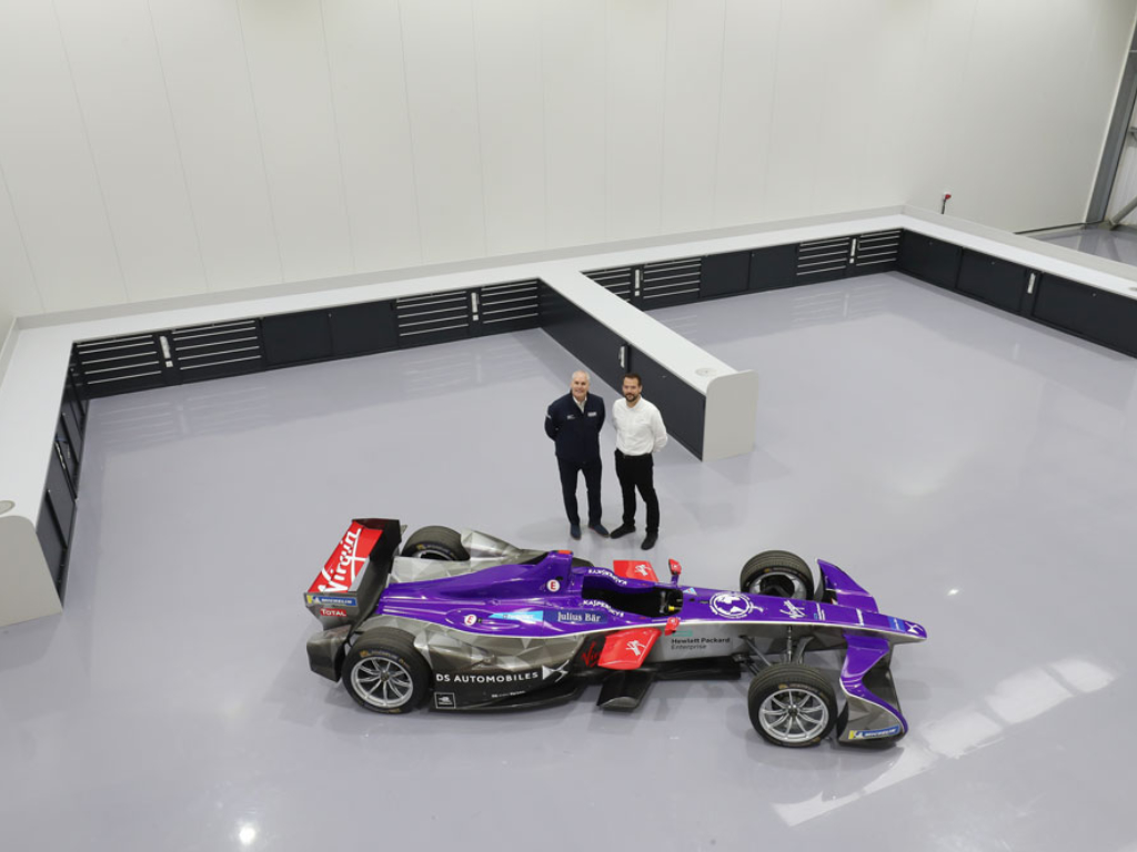 virgin-racing-2-cs Virgin Racing Workshop
