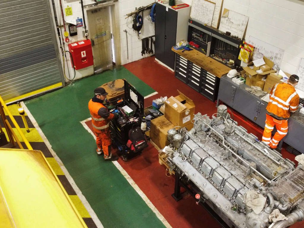 Euro Tunnel Workshop Bench